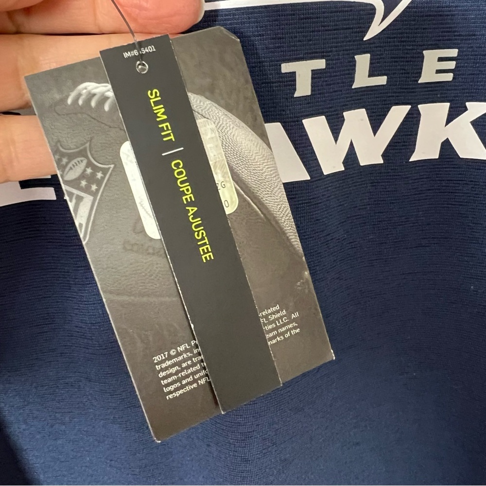 NWT Seattle Seahawks V Neck Navy Nike Tee Women's Size Medium - Picture 9 of 9